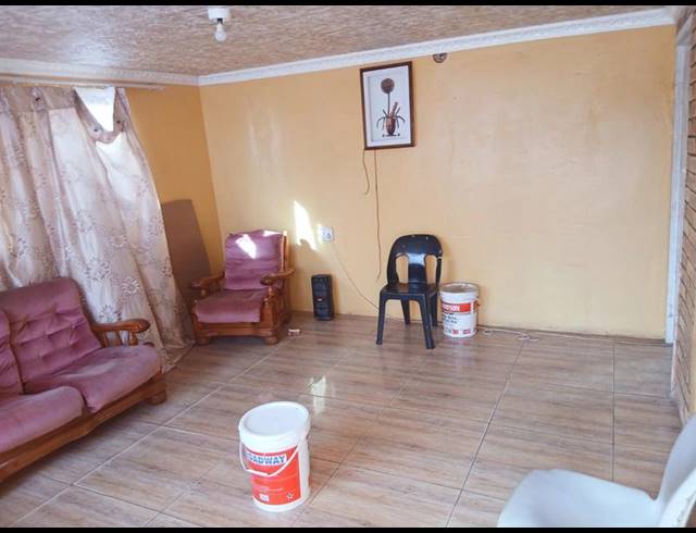 3 BEDROOM HOUSE FOR SALE IN MOTHERWELL NU 2